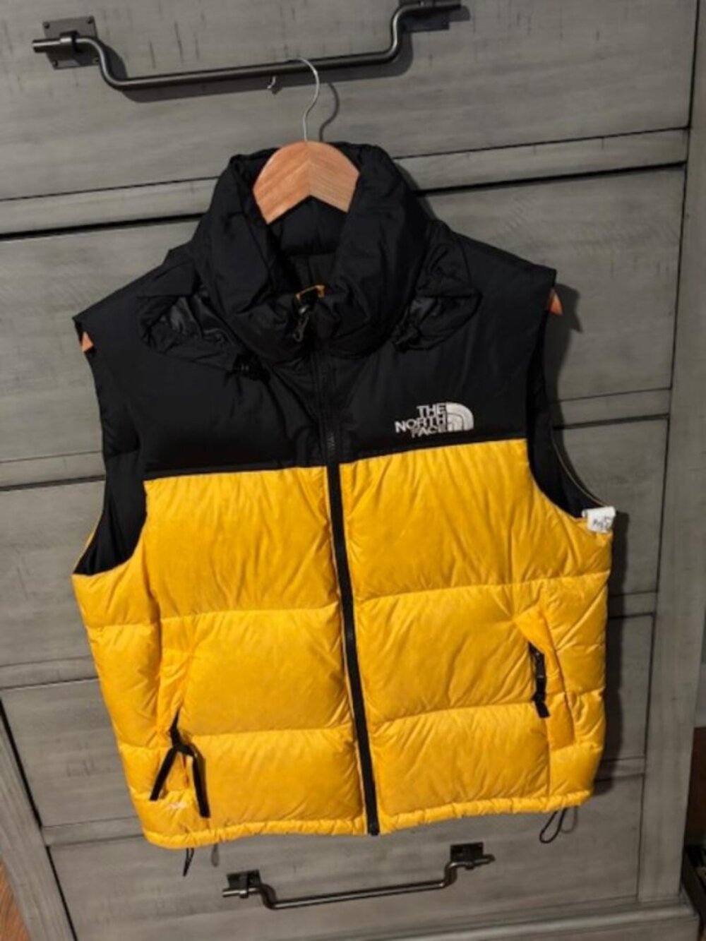 THE NORTH FACE MEN'S TWO-TONE PUFFER VEST EXCELLENT PURCHASE/EXCELLENT CONDITION